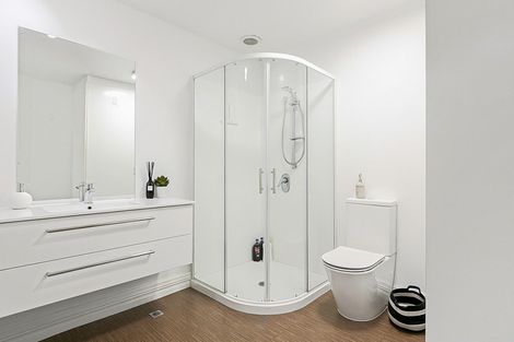 Photo of property in 12/31 Dowling Street, Dunedin Central, Dunedin, 9016