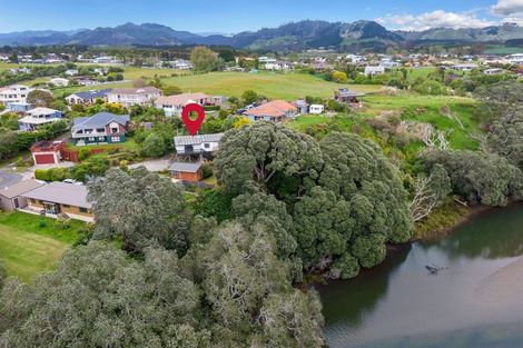 Photo of property in 35 Pohutukawa Drive, Athenree, Katikati, 3177