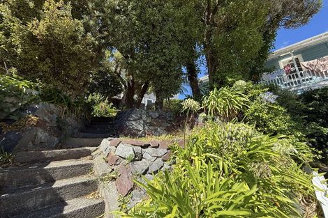 Photo of property in 61 Rolleston Street, Mount Cook, Wellington, 6021