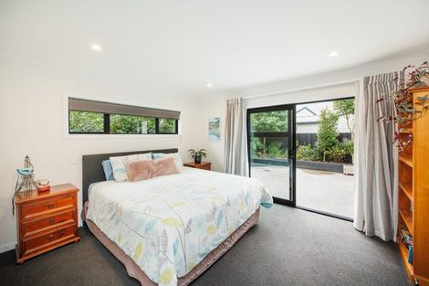 Photo of property in 24b Roberts Line, Kelvin Grove, Palmerston North, 4414