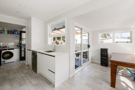 Photo of property in 19 Dalesford Street, Silverdale, Hamilton, 3216