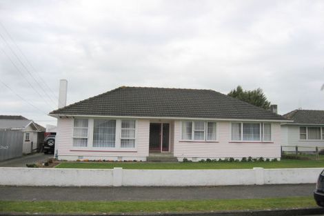 Photo of property in 3 Norfolk Street, Levin, 5510
