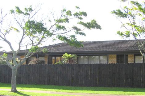 Photo of property in 1 Skilling Place, Farm Cove, Auckland, 2012