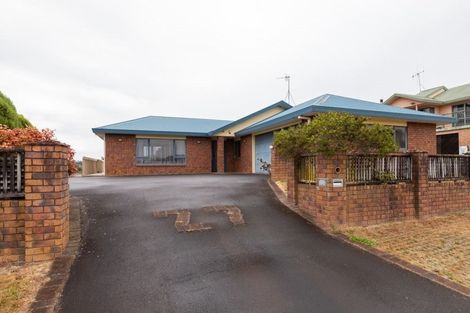 Photo of property in 27 Church Road, Pukete, Hamilton, 3200