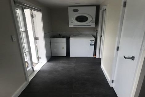 Photo of property in 26 Tinakori Road, Thorndon, Wellington, 6011