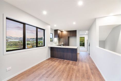 Photo of property in 12a Tikati Rise, Long Bay, Auckland, 0630