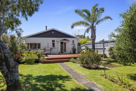Photo of property in 64 Lorna Street, Lynmouth, New Plymouth, 4310