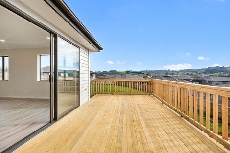 Photo of property in 12 Lippiatt Crescent, Pokeno, 2402