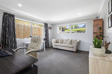 Photo of property in 241a Victoria Street West, Pukekohe, 2120