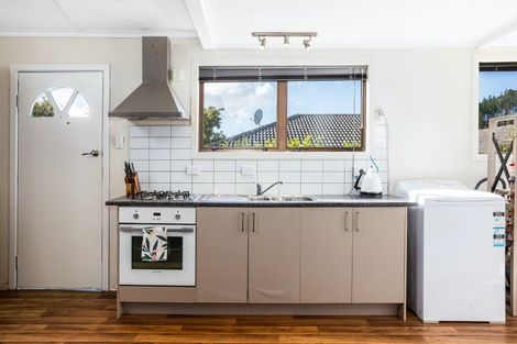 Photo of property in 10 Ribbonwood Terrace, Ranui, Porirua, 5024