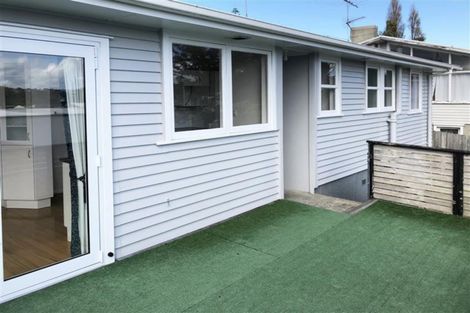 Photo of property in 9 Raeben Avenue, Hillcrest, Auckland, 0627