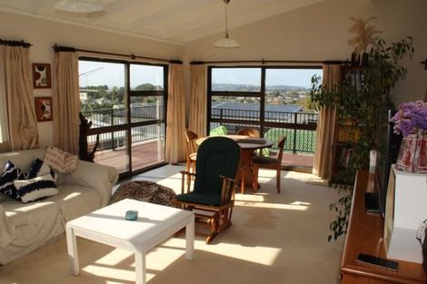 Photo of property in 35 Gledstane Road, Stanmore Bay, Whangaparaoa, 0932