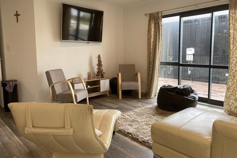 Photo of property in 14 Sandy Place, Waihi Beach, 3611