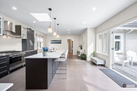 Photo of property in 2 Rangiora Street, Woburn, Lower Hutt, 5010