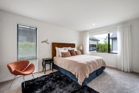 Photo of property in 29 Mount Nicholas Avenue, Wanaka, 9305
