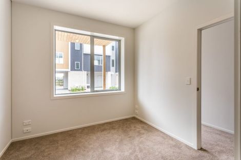 Photo of property in 8 Ceramic Lane, New Lynn, Auckland, 0600