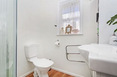 Photo of property in 9 Kowhai Street, Tawa, Wellington, 5028