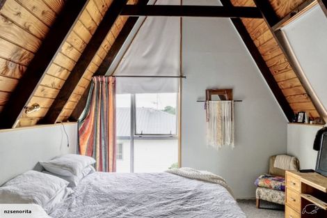 Photo of property in 399 Welcome Bay Road, Welcome Bay, Tauranga, 3112