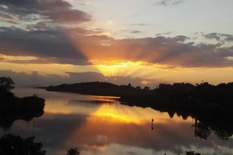 Photo of property in 82 Riverview Road, Kerikeri, 0230