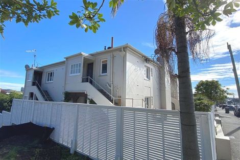 Photo of property in 2/28 Saint Georges Bay Road, Parnell, Auckland, 1052