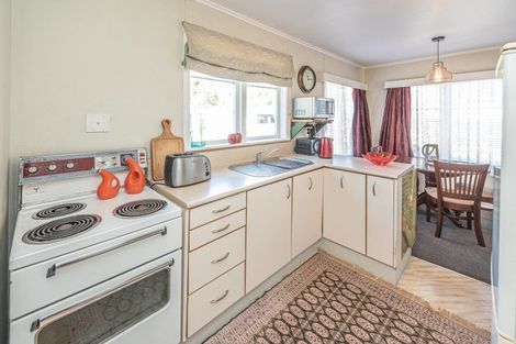 Photo of property in 9 Lee Street, Castlecliff, Whanganui, 4501