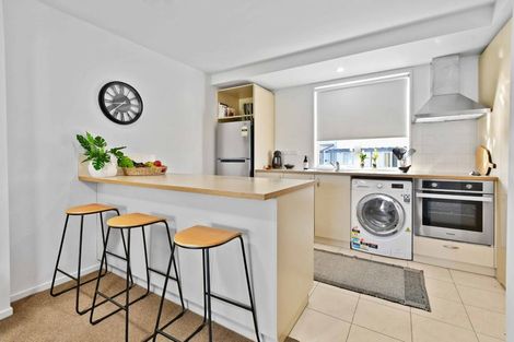 Photo of property in 5 Opito Way, East Tamaki, Auckland, 2013