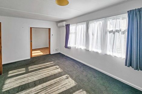 Photo of property in 15 Hunter Street, Taita, Lower Hutt, 5011
