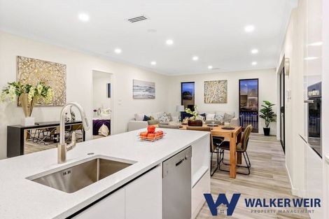 Photo of property in 19 Syd Grant Crescent, Orewa, 0931