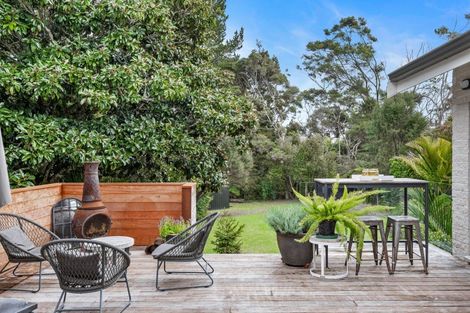 Photo of property in 21 Churchouse Road, Greenhithe, Auckland, 0632