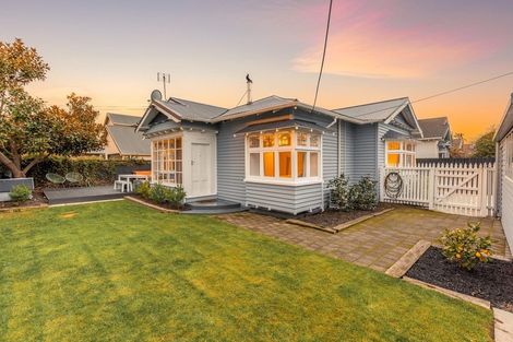 Photo of property in 51 North Avon Road, Richmond, Christchurch, 8013