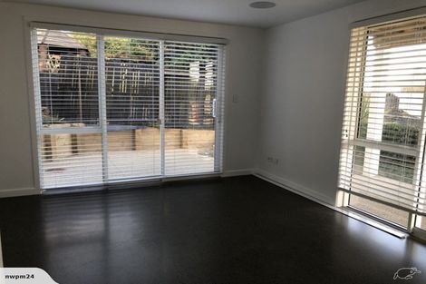 Photo of property in 28 Ridge Road, Howick, Auckland, 2014