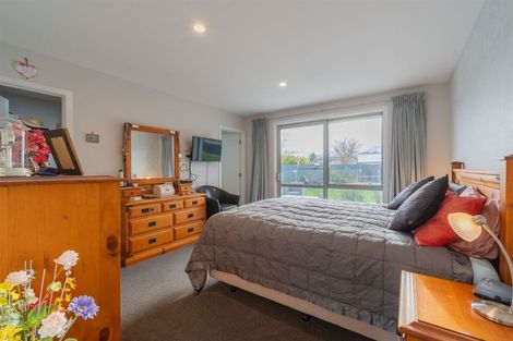 Photo of property in 25 Tawera Place, Te Anau, 9679