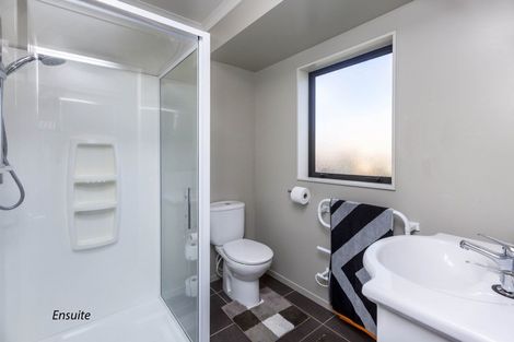 Photo of property in 2 Percy Kinsman Crescent, Riverstone Terraces, Upper Hutt, 5018