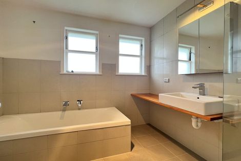 Photo of property in 2 Leander Road, Bayswater, Auckland, 0622