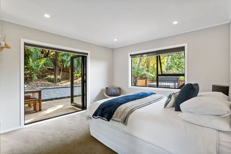 Photo of property in 133 Sandspit Road, Shelly Park, Auckland, 2014