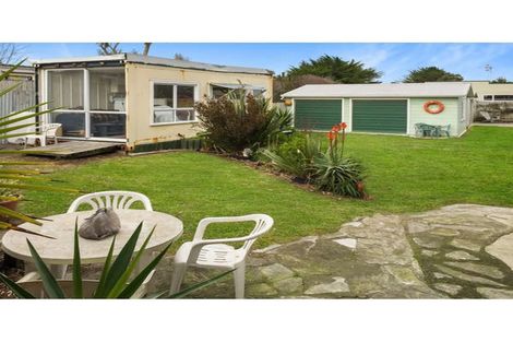 Photo of property in 69 Koputara Road, Himatangi Beach, Foxton, 4891