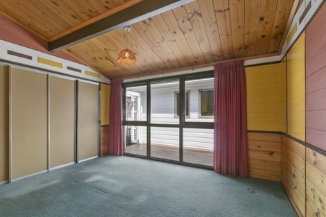 Photo of property in 16-18 Konini Street, Eastbourne, Lower Hutt, 5013