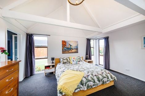 Photo of property in 9 Truscott Grove, Awapuni, Palmerston North, 4412