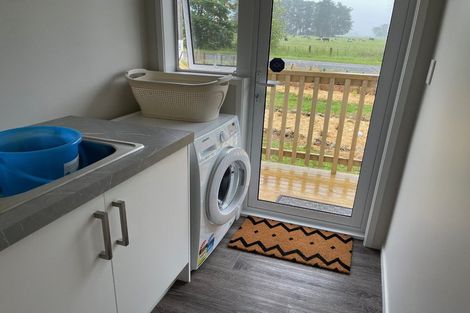 Photo of property in 275 Tararua Road, Levin, 5571