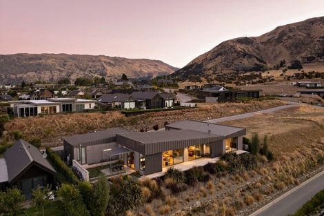 Photo of property in Meadowstone Alpha Series, 6 Petalite Lane, Wanaka, 9305