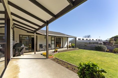 Photo of property in 20 Fairfax Terrace, Frankleigh Park, New Plymouth, 4310