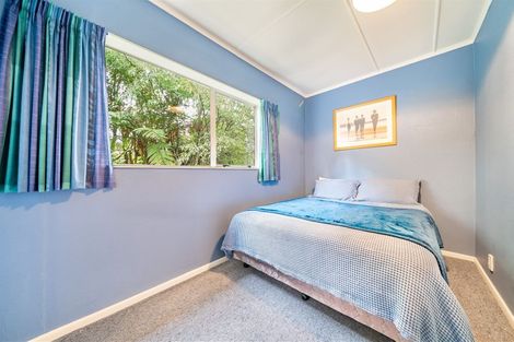 Photo of property in 84 Pinehaven Road, Pinehaven, Upper Hutt, 5019