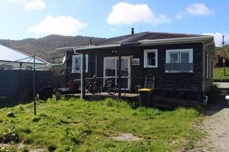 Photo of property in 56 Turumaha Street, Greymouth, 7805