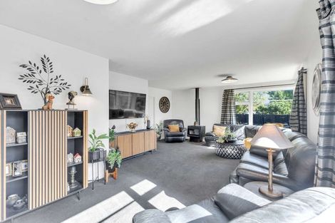 Photo of property in 157 West Belt, Rangiora, 7400