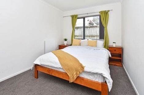 Photo of property in 41d Kelvin Road, Papakura, 2110