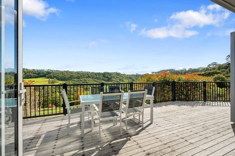 Photo of property in 1355 Old North Road, Helensville, 0875