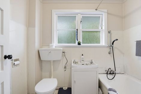 Photo of property in 3 Tyndall Street, Palmerston North, 4414