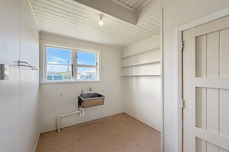 Photo of property in 2 White Street, Whanganui East, Whanganui, 4500