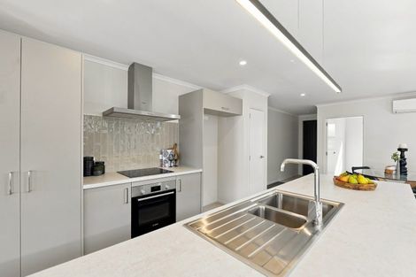 Photo of property in 15 Rockefeller Street, Papamoa, 3118