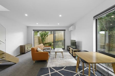 Photo of property in 4a Ferry Road, Days Bay, Lower Hutt, 5013